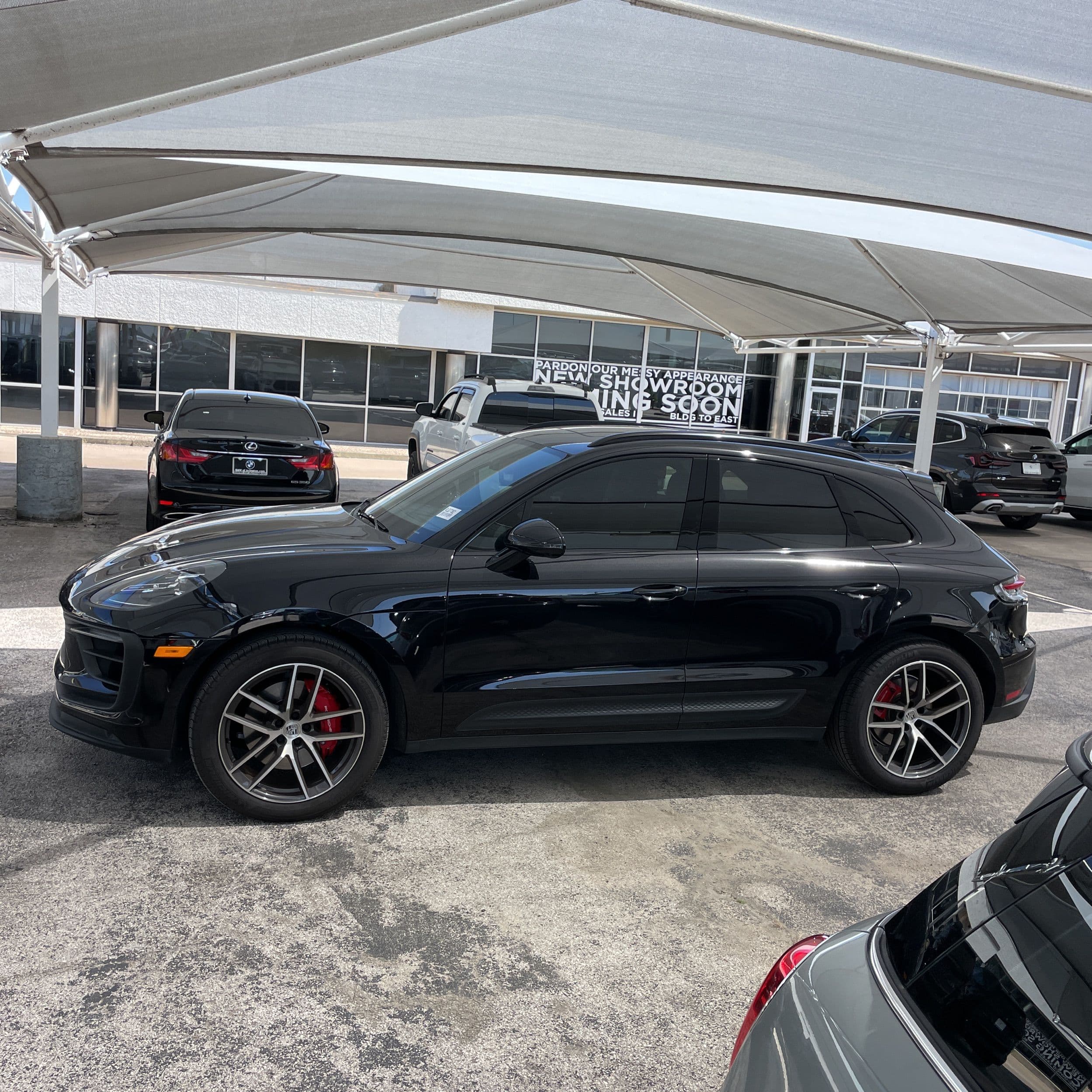2024 Porsche Macan S photo 1